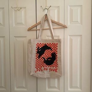 Harry Styles love on your tote bag